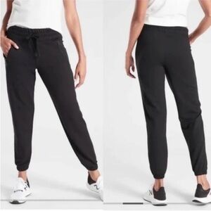 Athleta Bounce Back Recover Jogger Sweats Black Zippered Pockets Athleisure M